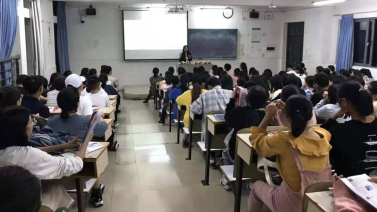 泽稷教育·湖南第一师范大学会计学院与数计学院ACCA讲座顺利举办