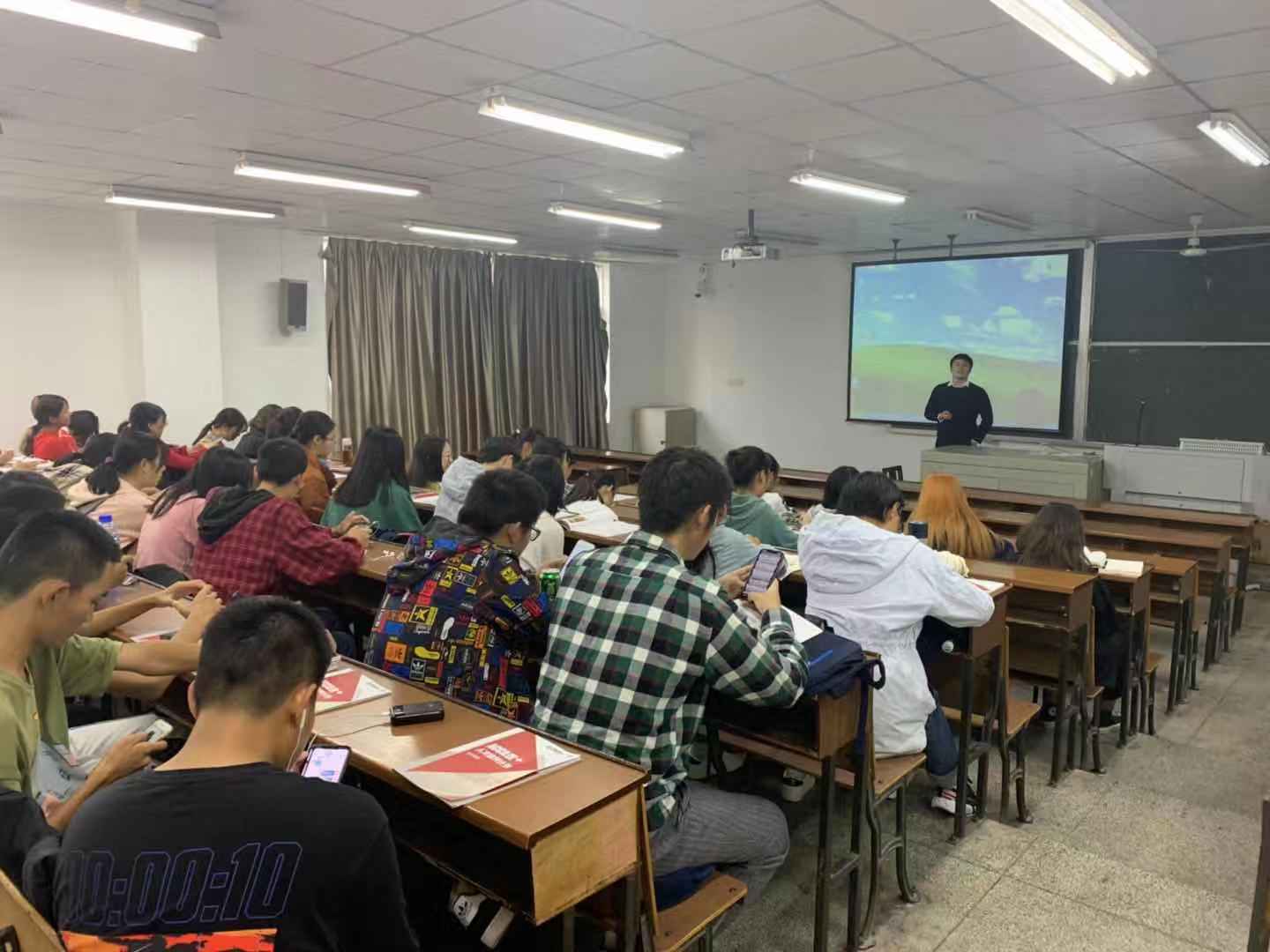 泽稷教育·长沙理工大学ACCA讲座顺利举行