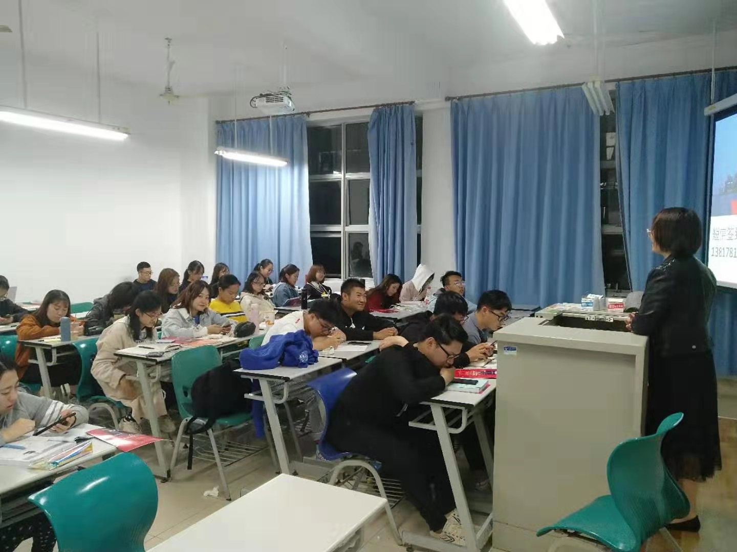 泽稷教育·上海第二工业大学商务二班ACCA讲座顺利举办