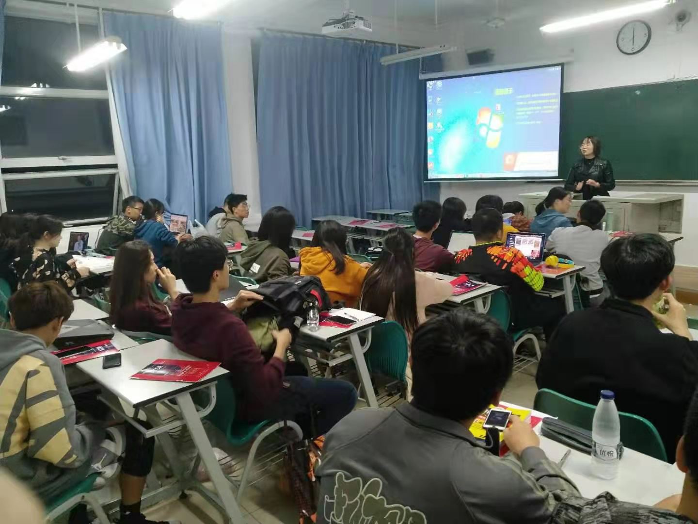 泽稷教育·上海第二工业大学物管三班ACCA讲座顺利举行
