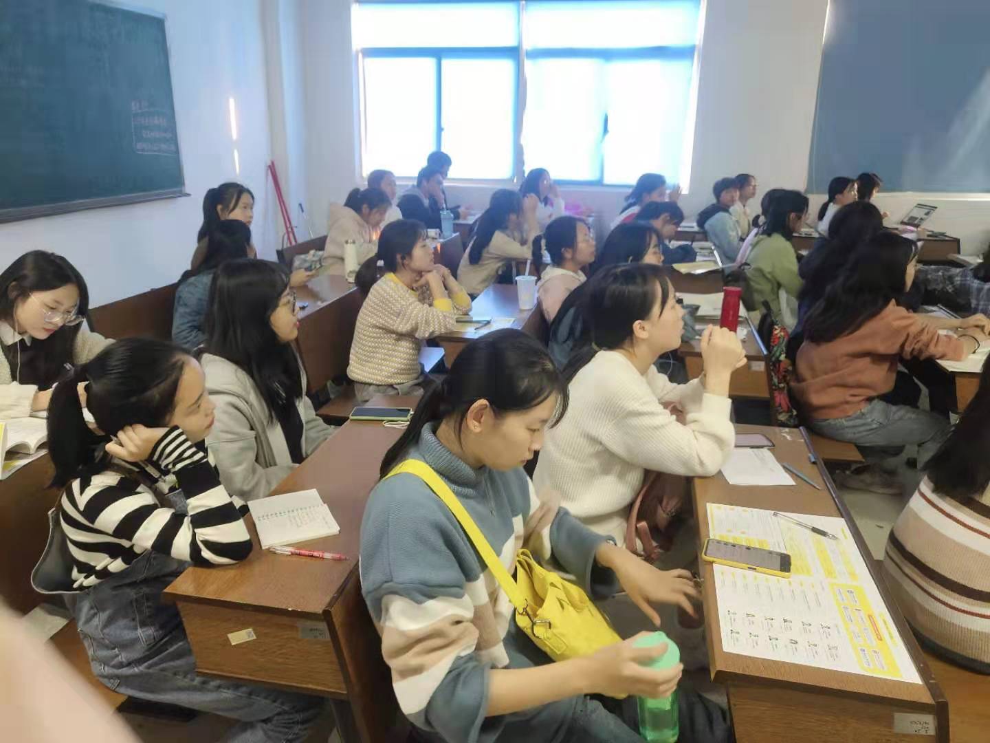 泽稷教育·湖南财政经济学院英语班ACCA讲座顺利举办