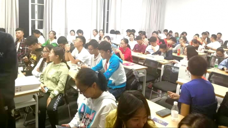 泽稷教育·上海立信会计金融学院ACCA讲座顺利举办