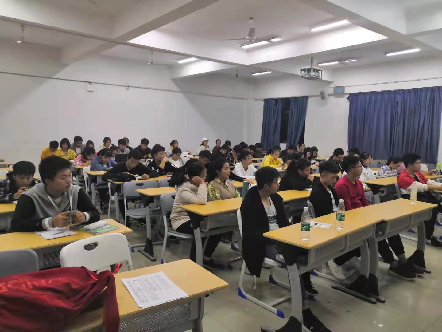 泽稷教育·湖南工商大学会计与经贸专业ACCA讲座顺利举办