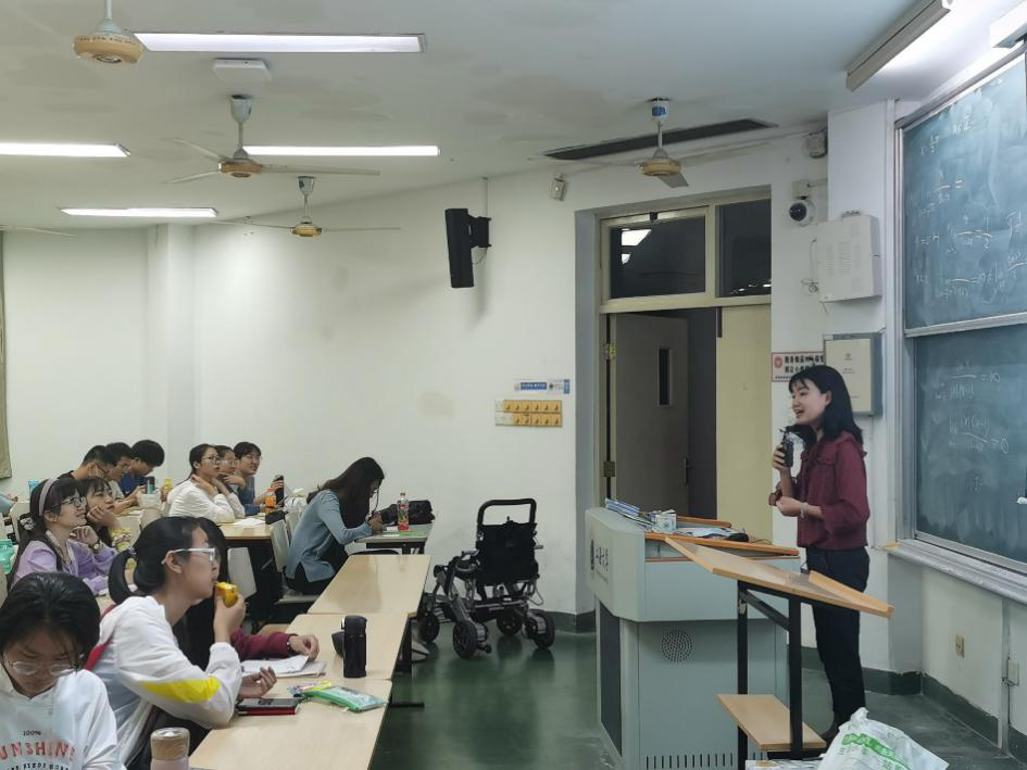 澤稷教育?上海大學(xué)職業(yè)規(guī)劃講座順利開展