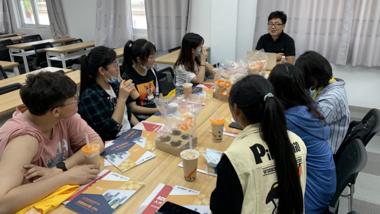 泽稷教育•上海立信会计金融学院职业规划沙龙活动成功举办